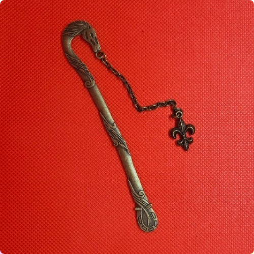 Horse and Fleur de Lis metal bookmark